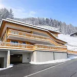 Bergblick - Two-Level Penthouse With Rooftop Terrace & Mountain View By Alpenluxus Collection *